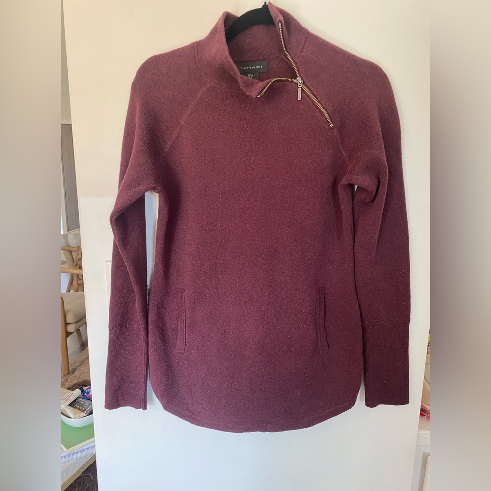 Tahari Pullover Maroon Sz Small Womens